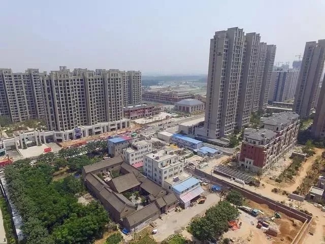 河南郑州钉子户,给再多钱也不让拆,开发商进去后也不敢拆了!